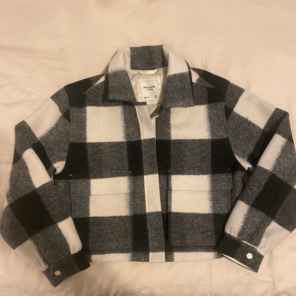 Abercrombie cropped plaid jacket